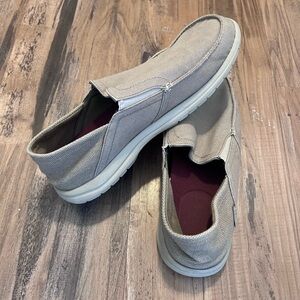 Crocs Casual Slip-On Men's Canvas Shoes in Light Gray
